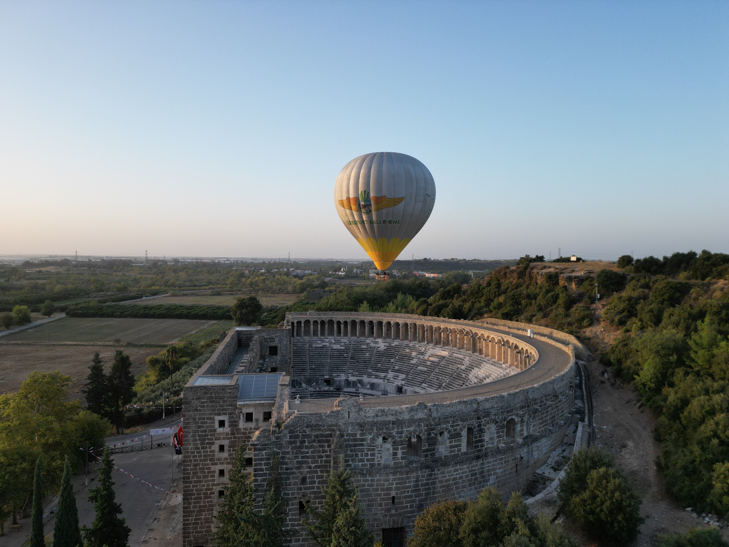 LOT BALONEM NAD ASPENDOS